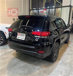 جیپ گراند شیرۆکی